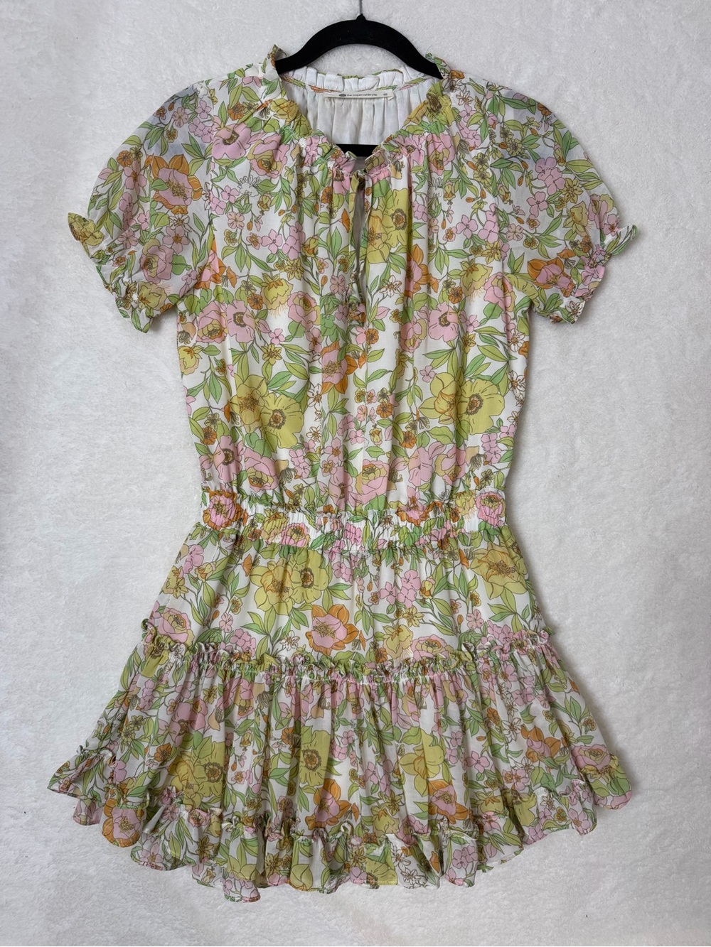 Impeccable Pig Floral Dress Tiered Bottom Keyhole Neckline Womens Size Medium